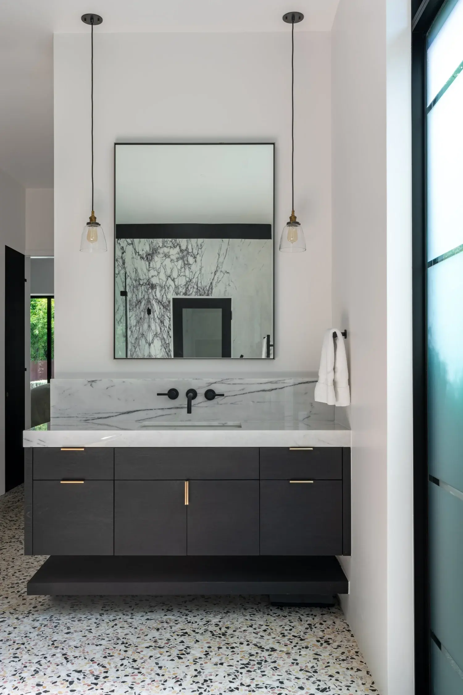 Galewood Residence — gallery image 5